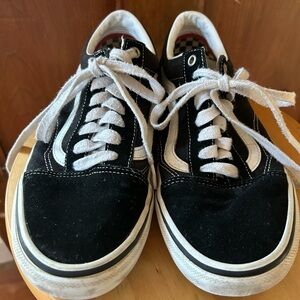 Men’s Vans size 10.5